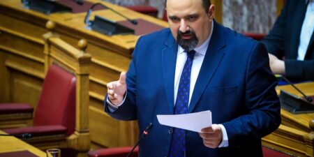 «Ναι» της Βουλής με 277 ψήφους στη σύσταση προανακριτικής για τον Χρήστο Τριαντόπουλο