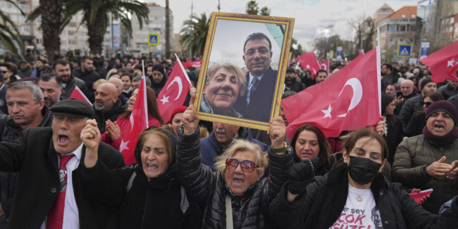 Υπό κράτηση ο Ιμάμογλου στην Τουρκία