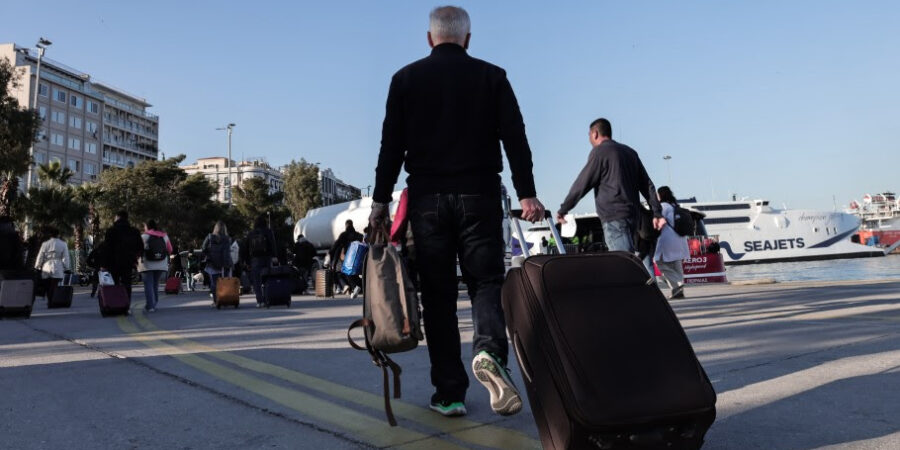 ΕΛΣΤΑΤ: Αύξηση 5,6% σημείωσε η συνολική διακίνηση επιβατών στους ελληνικούς λιμένες το γ’ τρίμηνο 2024