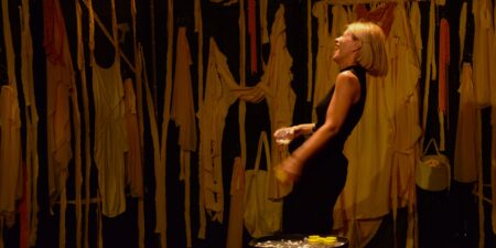 «Η κίτρινη ταπετσαρία»