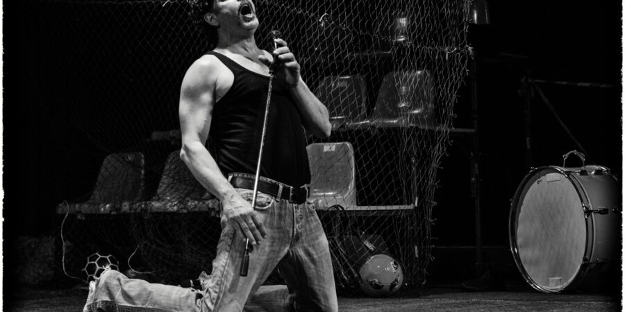 “Football – Το παιχνίδι της ανθρωπότητας”