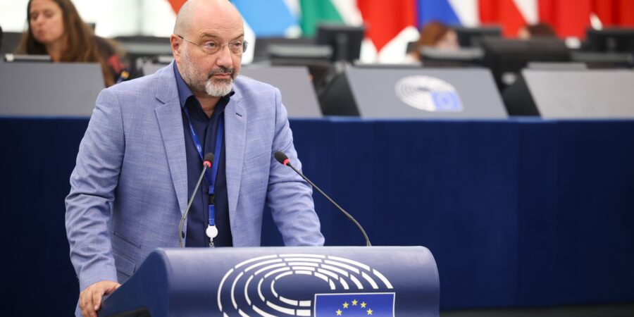 Συναγερμός για τα Ορεινά Δάση της Ελλάδας: Παρέμβαση Αρναούτογλου στην Κομισιόν για τη μαζική ξήρανση ελάτων και πλατάνων