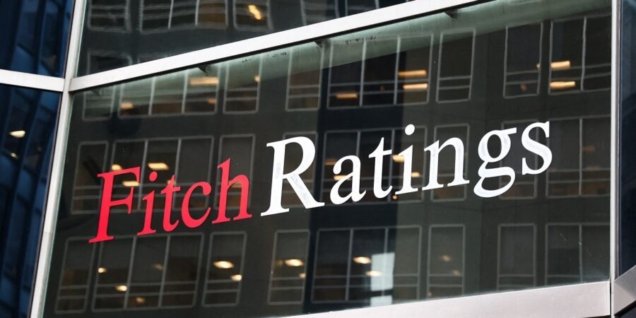 Η Fitch αναβάθμισε τις προοπτικές της ελληνικής οικονομίας