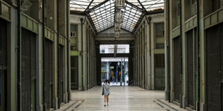 Η Alpha Bank χρηματοδοτεί τη νέα εποχή της Στοάς Αρσακείου