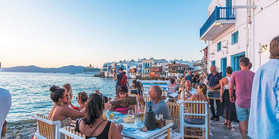 Σε 5 από τις 13 Περιφέρειες της Χώρας το 90 % των εισπράξεων από τον Τουρισμό