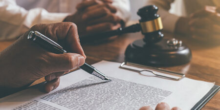 Πιερρακάκης: Η διεύρυνση της περιμέτρου στον εξωδικαστικό αποδίδει υπέρ των πολιτών