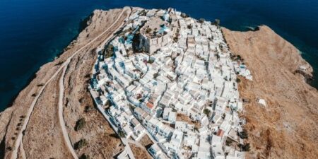 Όμιλος ΔΕΗ: Οδηγός για το ενεργειακό μέλλον της χώρας το υβριδικό νησί της Αστυπάλαιας
