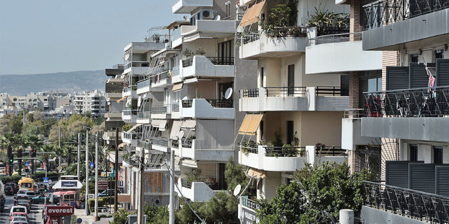 Στεγαστικό: Το σχέδιο της κυβέρνησης για να βγουν στην αγορά δεκάδες χιλιάδες κατοικίες