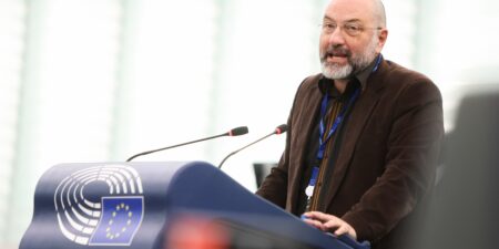 Σάκης Αρναούτογλου: Η Ευρώπη προειδοποιεί – Η Ελλάδα αδιαφορεί. Ποιος θα προστατεύσει τους ανθρώπους όταν έρθει η επόμενη πλημμύρα;