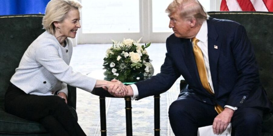 Κομισιόν: «Σταθερότητα» φέρνει η συμφωνία με ΗΠΑ