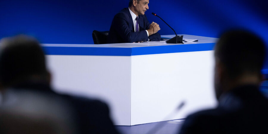 Οι απαντήσεις Μητσοτάκη στα ερωτήματα οικονομικού ενδιαφέροντος