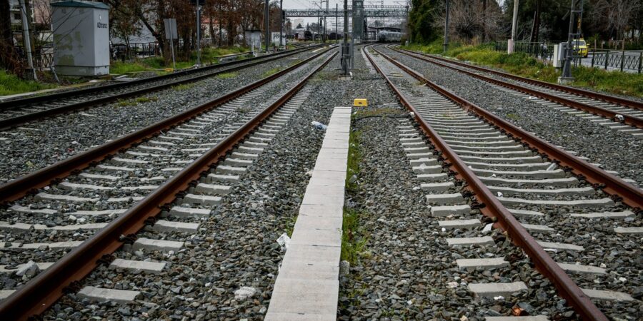 Υπογράφηκε η ΚΥΑ για ψυχομετρικές αξιολογήσεις στο σιδηροδρομικό προσωπικό ασφαλείας σε συνεργασία με το ΓΕΕΘΑ