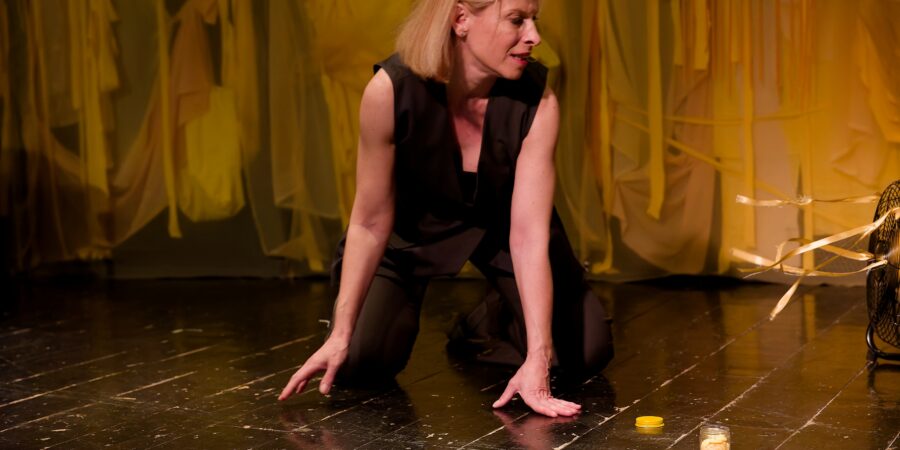 Η κίτρινη ταπετσαρία»