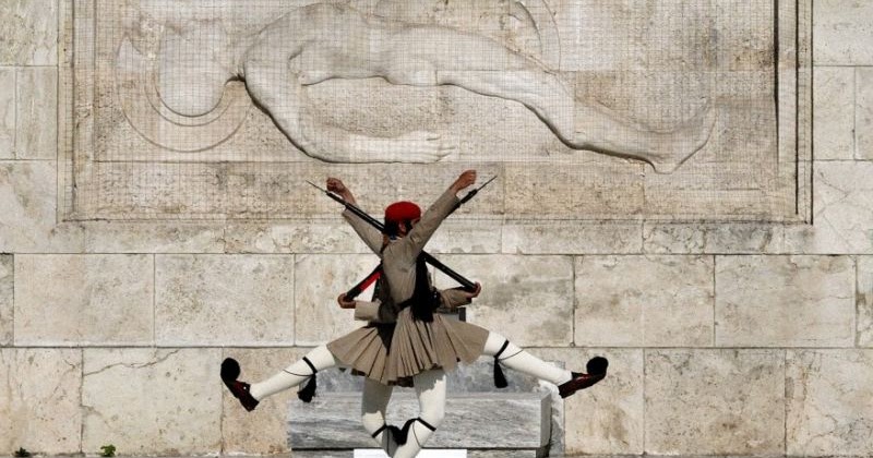 Πολιτική αντιπαράθεση για το Μνημείο του Άγνωστου Στρατιώτη