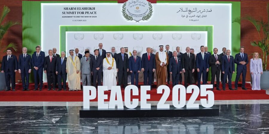 Οι ηγέτες υπέγραψαν τη συμφωνία ειρήνης για τη Γάζα