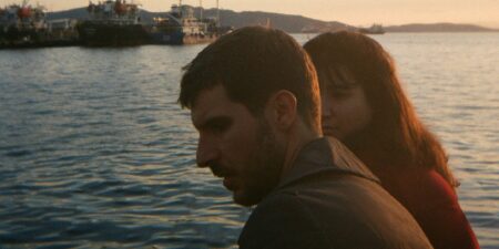 «Κόκκινο ρομάντζο» (To παγκάκι)