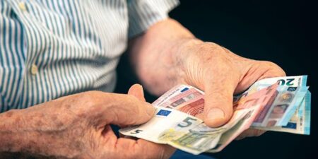 Στις 25 και 27 Νοεμβρίου θα καταβληθούν οι συντάξεις Δεκεμβρίου