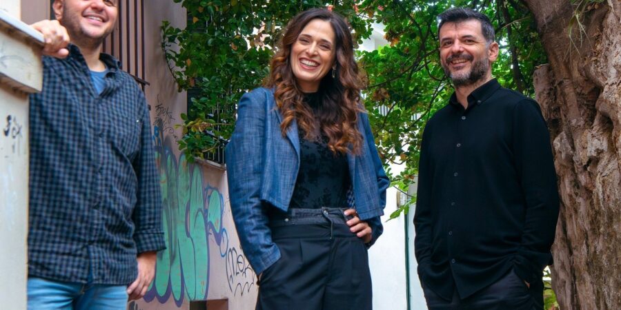 ΡΑΝΤΕΒΟΥ ΣΤΗΝ ΑΠΑΝΕΜΙΑ