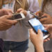Social media και έφηβοι: Πότε η χρήση συνδέεται με καλύτερη ψυχική ευημερία