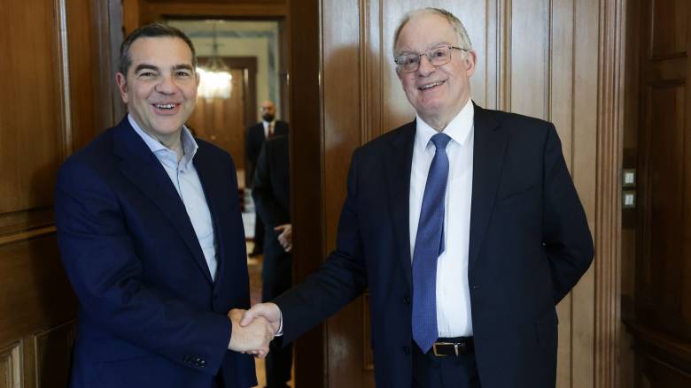 Συνάντηση Τασούλα – Τσίπρα στο Προεδρικό Μέγαρο