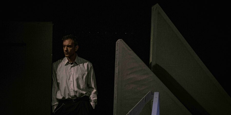 ΕΦΥΓΕΣ ΜΕ ΤΟ «ΠΑΤΡΙΣ»