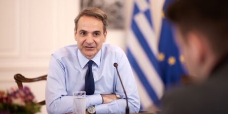 Σύσκεψη Μητσοτάκη για την ακρίβεια