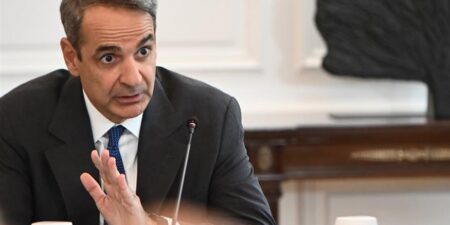 Μητσοτάκης για τον πόλεμο στη Μ. Ανατολή: Θα παρέμβουμε σε κάθε φαινόμενο κερδοσκοπίας