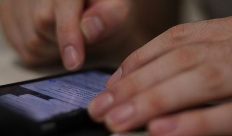 SOS: Νέα απάτη με SMS για «επιστροφή χρημάτων» από τον ΕΟΠΥΥ