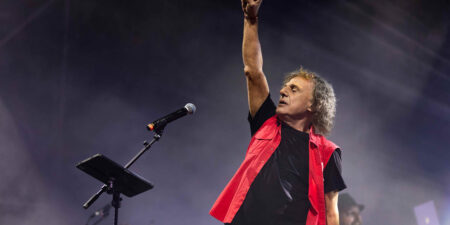 Βασίλης Παπακωνσταντίνου