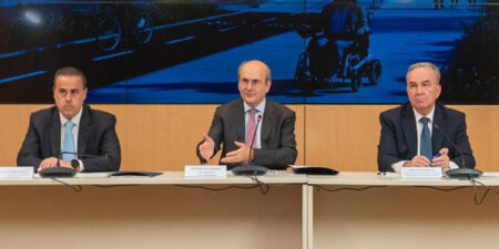 Δέσμη 25 παρεμβάσεων συνολικού ύψους 5,3 δισ. ευρώ για την ενίσχυση ευάλωτων νοικοκυριών και επιχειρήσεων