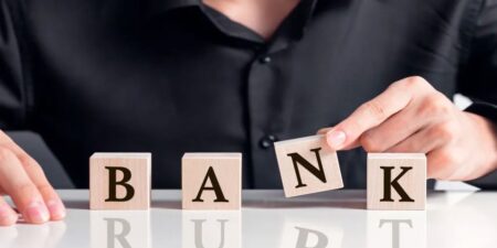 ΕΕ: Νέοι κανόνες για προστασία φορολογουμένων και καταθετών από πτωχεύσεις τραπεζών