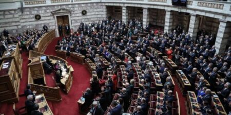 Κατά πλειοψηφία από ΝΔ και ΠΑΣΟΚ ψηφίσθηκε η Κύρωση της ΠΝΠ με τα μέτρα κατά της αθέμιτης κερδοσκοπίας