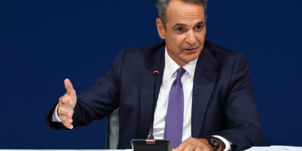 Μητσοτάκης στο Breitbart News: Ελπίζουμε ο Τραμπ να καταλήξει σε συμφωνία με το Ιράν