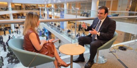 Κυριάκος Πιερρακάκης: «Το πλεόνασμα θα είναι μεγαλύτερο από το στόχο. Η υπεραπόδοση της οικονομίας θα επιστρέψει στους πολίτες με στοχευμένη στήριξη»