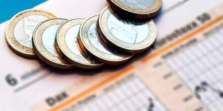 Στις αγορές βγαίνει σήμερα το Ελληνικό Δημόσιο με την επανέκδοση του 10ετούς ομολόγου