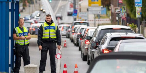 Aνοικτά σύνορα εντός ΕΕ απαιτεί η Κομισιόν