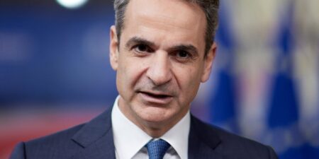Κ. Μητσοτάκης: Επιπλέον μείωση 10 λεπτά στο πετρέλαιο κίνησης για τον Αύγουστο