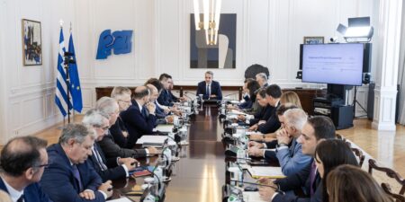 Συνεδρίασε υπό την προεδρία του Πρωθυπουργού Κυριάκου Μητσοτάκη στο Μέγαρο Μαξίμου η Κυβερνητική Επιτροπή Βιομηχανίας