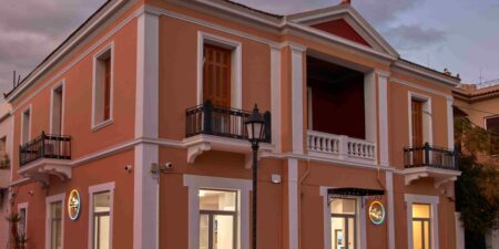 ΔΕΗ: Με περισσότερα από 100 καταστήματα νέας γενιάς επαναπροσδιορίζει την εμπειρία εξυπηρέτησης