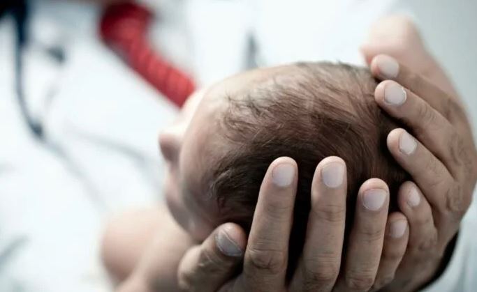 ΥΠΕΘΟΟ – ΑΑΔΕ: 12 εκατ. ευρώ για 81.000 παιδιά που γεννήθηκαν το 2025 και το 2026