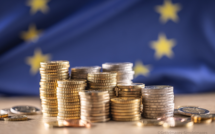 Διχασμένη η ΕΕ για το πόσο πρέπει να περικοπεί ο μακροπρόθεσμος προϋπολογισμός