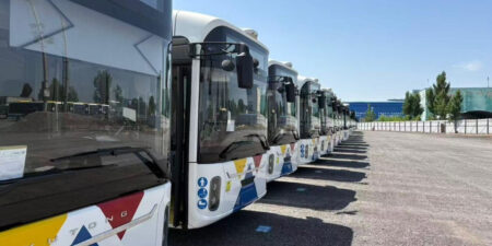 ΟΑΣΘ: Στους δρόμους τα 50 ηλεκτρικά, αρθρωτά λεωφορεία