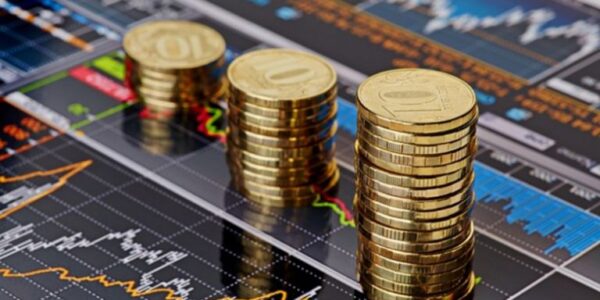 Ρευστοποιήσεις και άνοδος στις αποδόσεις των ελληνικών ομολόγων