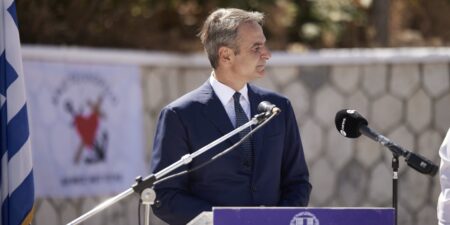 Μητσοτάκης από Καστελόριζο: Δεν απειλούμε κανέναν, αλλά δεν δεχόμαστε και απειλές