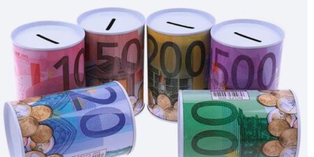 ΔΕΘ: Οι μισθοί και ο κουμπαράς των παιδιών