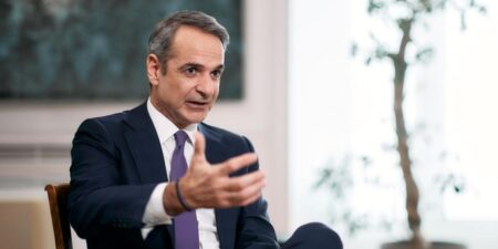 Mητσοτάκης: «Δεν θα αφήσουμε την παγκόσμια ενεργειακή κρίση να γίνει εθνικό αδιέξοδο για τα ελληνικά νοικοκυριά»